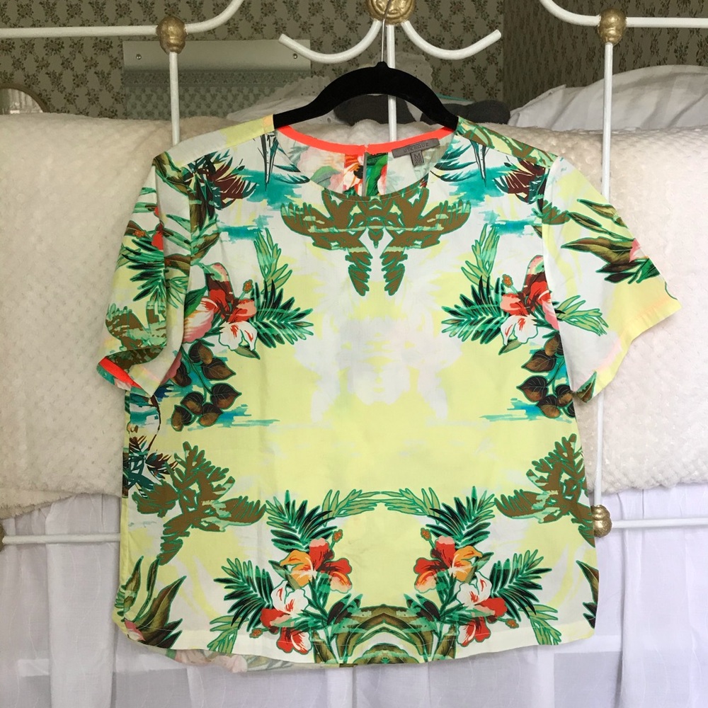 Hawaiian shirt